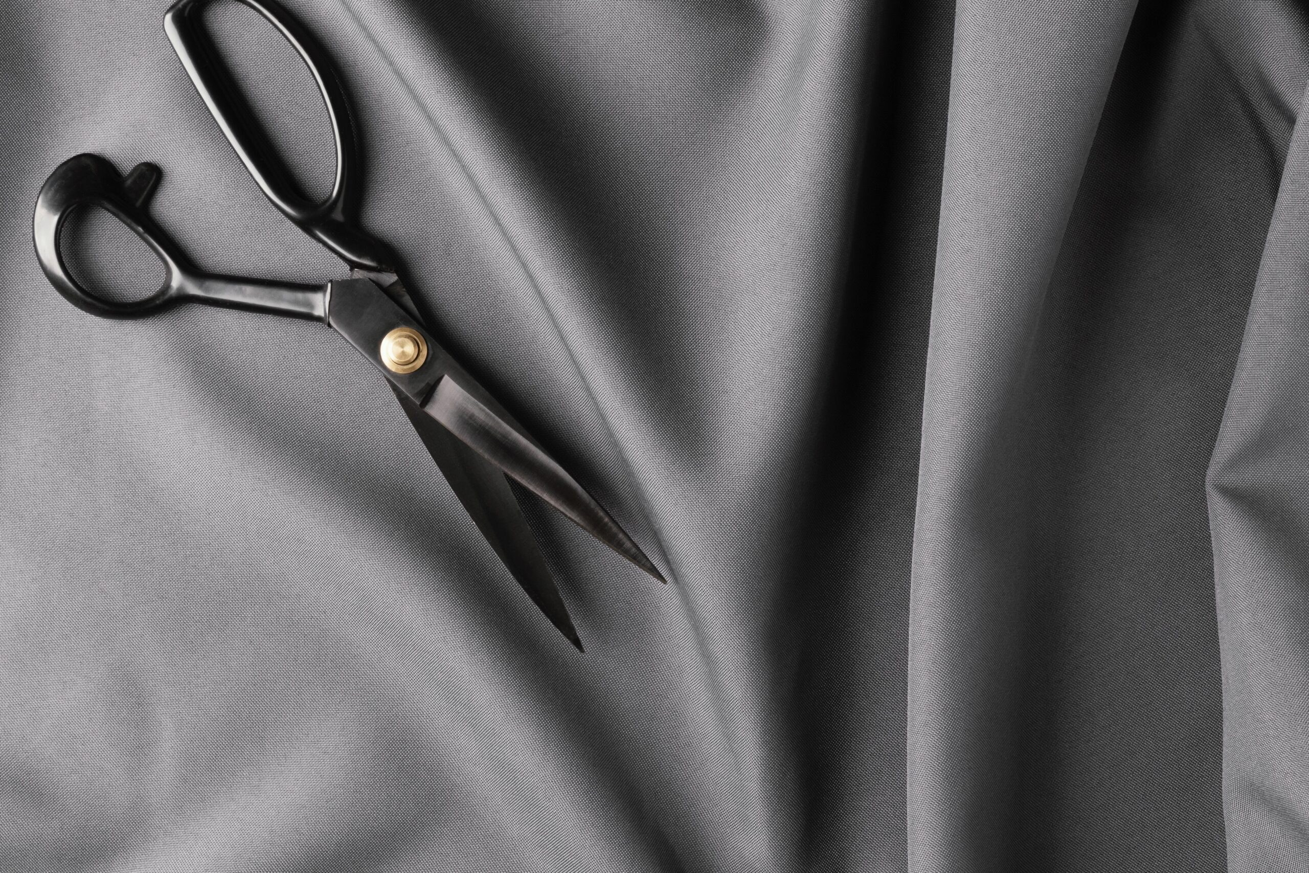 top-view-scissors-silk